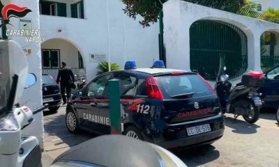 200 turisti delusi a Forio per cenone e camere: i carabinieri intervengono per calmare le tensioni