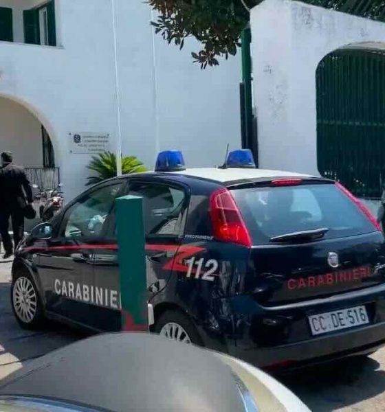 200 turisti delusi a Forio per cenone e camere: i carabinieri intervengono per calmare le tensioni