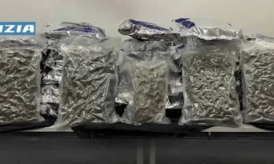Ponticelli, maxi sequestro di droga: 3 arresti. Marijuana nascosta nel distributore automatico