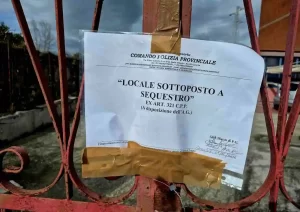 Casagiove, blitz nella Terra dei Fuochi: sequestrata carrozzeria abusiva di 700 metri quadri