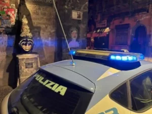 Napoli, controlli a tappeto su locali e movida: il Prefetto rafforza la stretta sulla sicurezza
