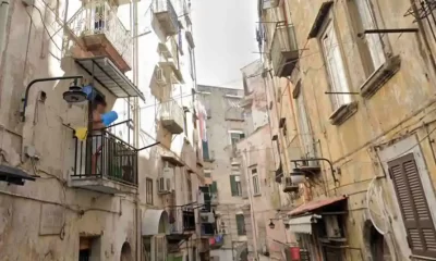 Sparatoria nei Quartieri Spagnoli, ferito il 22enne Ciro Basile