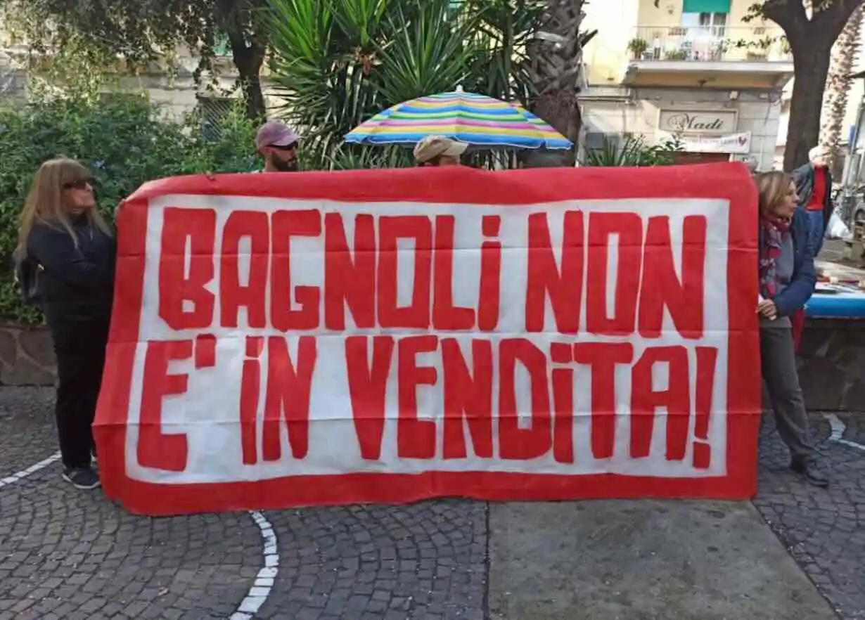 Bagnoli, scatta la rivolta contro i cantieri dell’America’s Cup: bloccata via Diocleziano