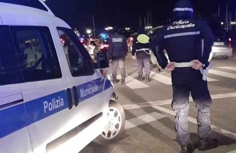 Napoli, movida nel mirino: 14 sanzioni nei Quartieri Spagnoli e 4 a Bagnoli