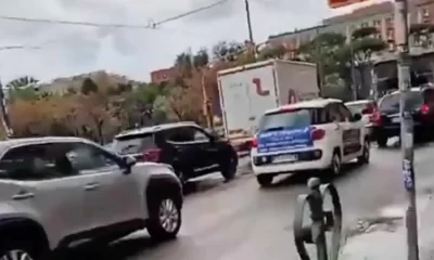 Napoli paralizzata dalla pioggia, l’asfalto cede: via Acton in ginocchio