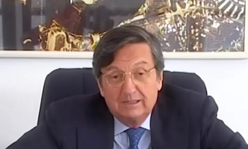 Quel salto nel buio dall’ottavo piano: Napoli piange il notaio Sabatino Santangelo