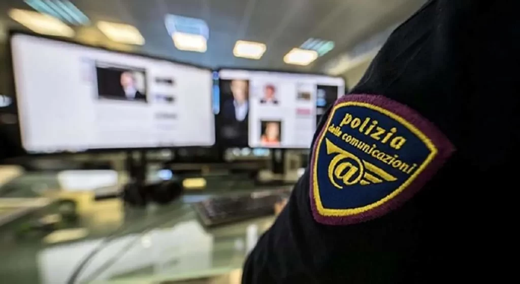 Napoli, pedopornografia online: arrestato un 49enne
