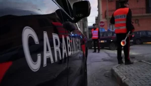 Vico Equense, spray al peperoncino contro direttore e cliente: denunciato 57enne