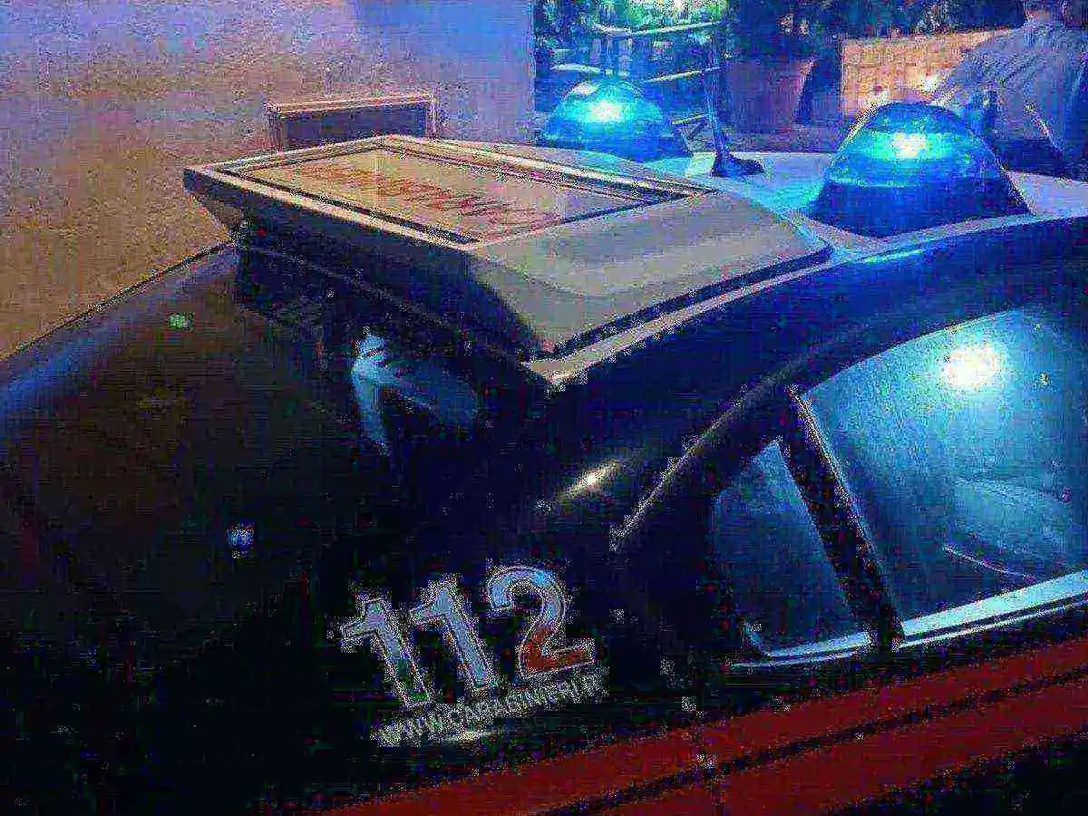 Napoli, accoltella il nuovo compagno della ex per gelosia