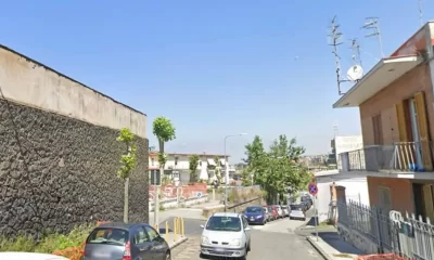 Torre del Greco, 27enne accoltellato mentre difende la fidanzata