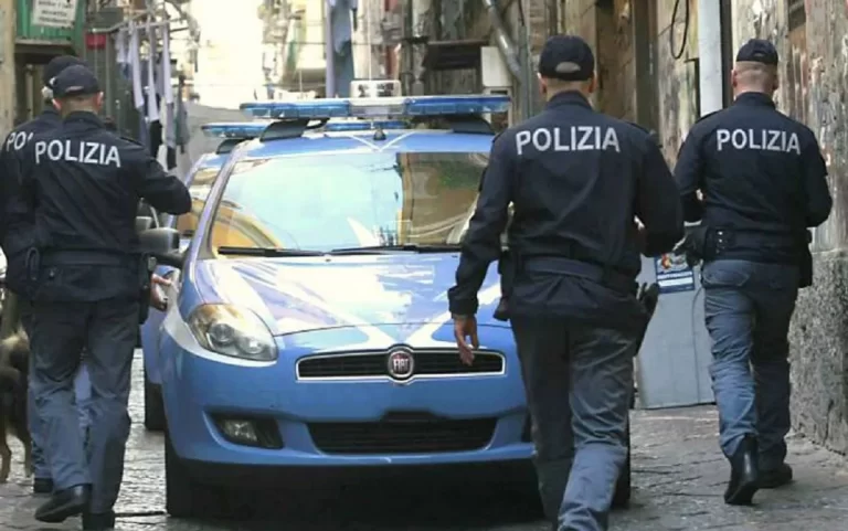 Barra, ladro convocato e punito perché rubava senza permesso, arrestato affiliato del clan Aprea