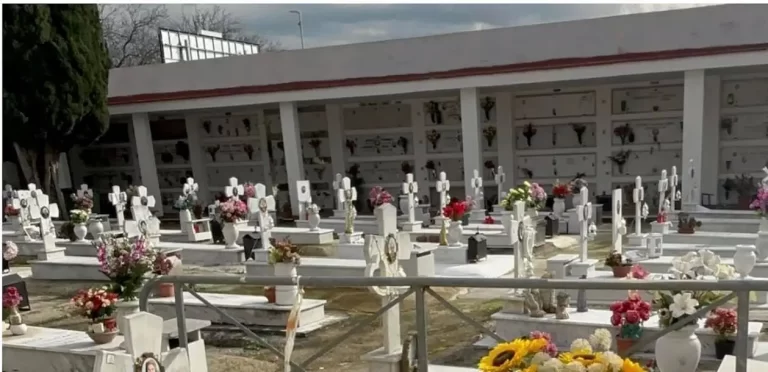 Cimitero di San Vitaliano, i morti sequestrati per appalto da 50mila euro: chiesto intervento della Prefettura
