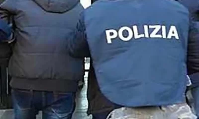 Aggredisce gli agenti durante un controllo: arrestato 25enne in piazza Enrico De Nicola
