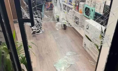 Napoli, furto notturno a Cavalleggeri: svaligiato il negozio Elettrostore