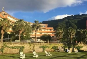 L’ex complesso Salesiani di Castellammare si trasforma in un polo turistico di qualità, garantendo un nuovo inizio per la comunità.