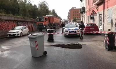 La via Nuova Bagnoli di Napoli torna percorribile dopo i recenti lavori di ripristino e messa in sicurezza.