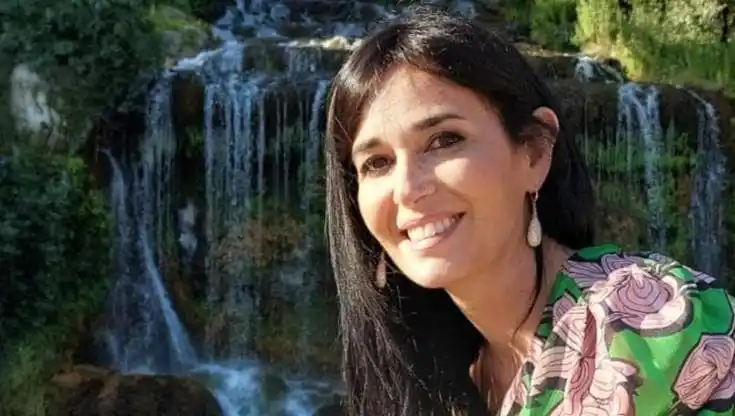 A Napoli, il messaggio di speranza di una giovane madre che ha vinto la sua battaglia contro il cancro.