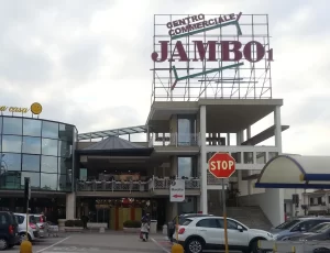 Camorra, revocata la confisca del Jambo: il centro commerciale torna ai proprietari