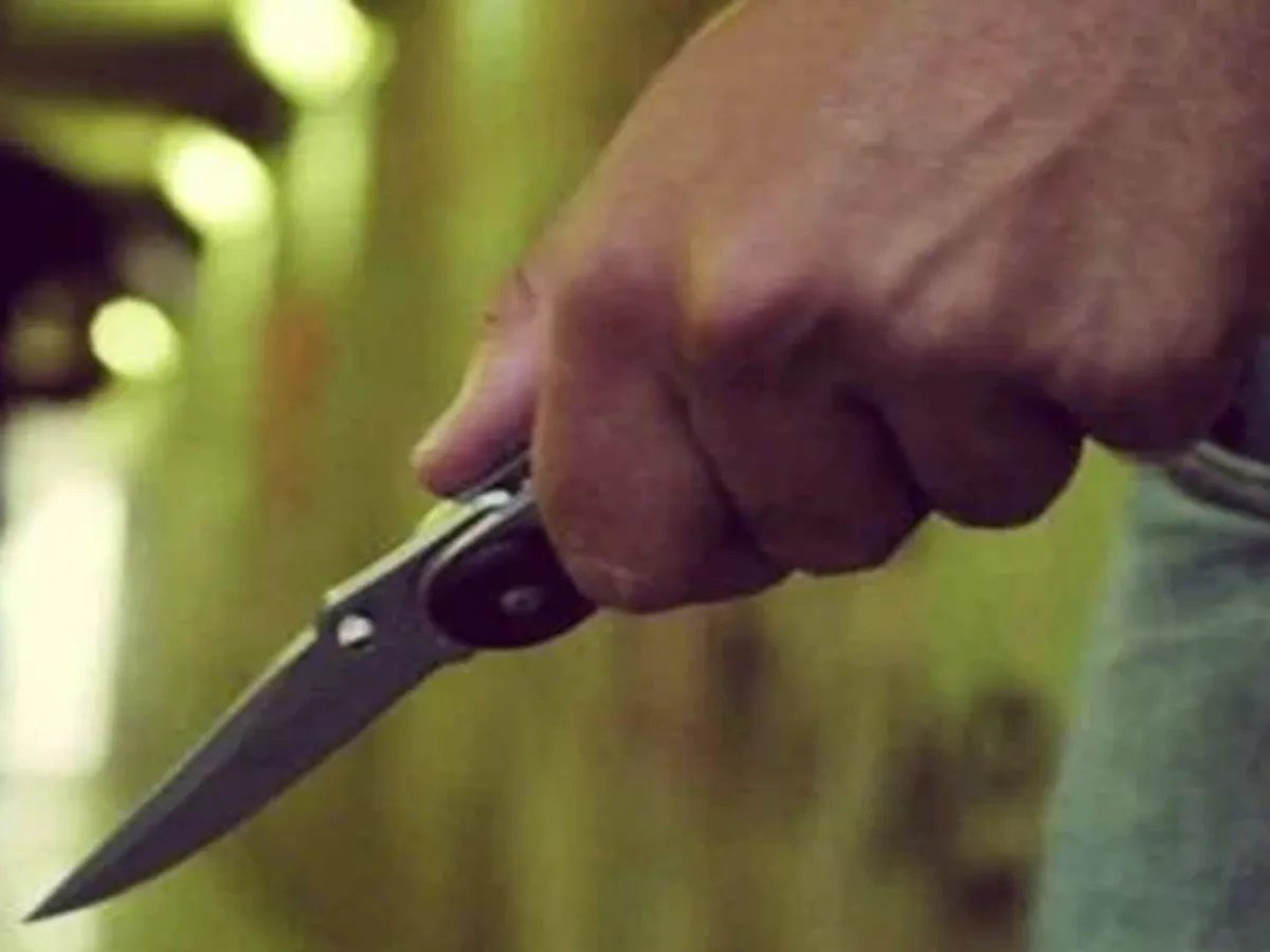 Gragnano, coltello nella giacca a 15 anni: arrestato. Voleva sentirsi grande