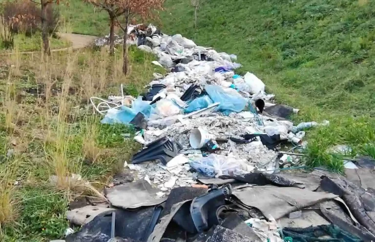 Terra dei fuochi, nel 2025 reati ambientali in aumento del 50%