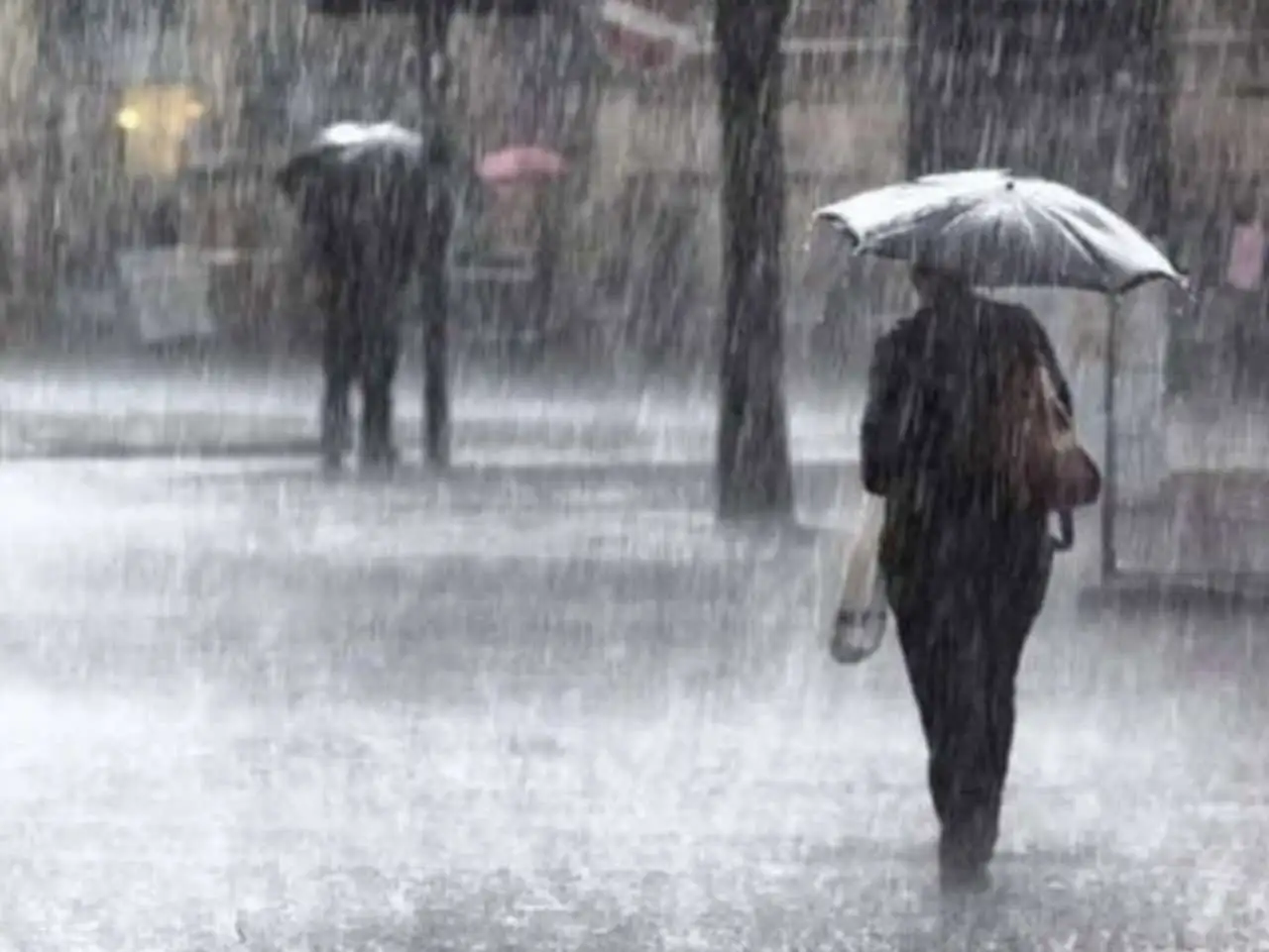 Allerta gialla in Campania: da domani 24 ore di temporali intensi, grandine e fulmini