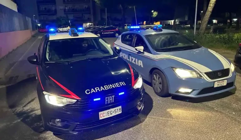 Blitz anticamorra a Scampia: decine di arresti