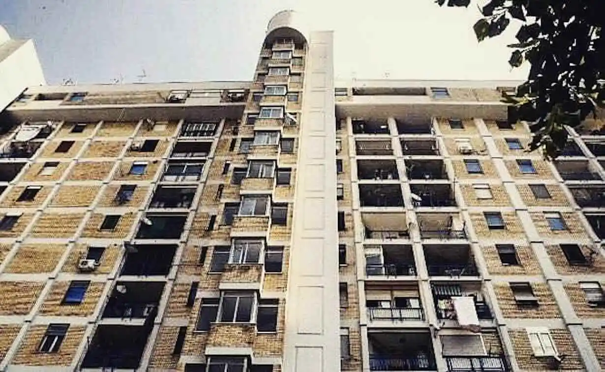 Blitz a Scampia, sgominato il clan Raia: 15 arresti