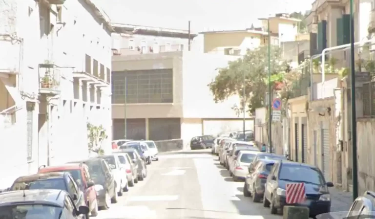 Esplosione di bombola GPL a Napoli: palazzina dichiarata inagibile, nessun ferito segnalato