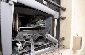 Assalto ai bancomat: arrestati 5 membri della banda della marmotta tra Puglia e Campania