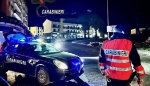 Blitz dei Carabinieri nella movida del Vesuviano: controlli nei locali notturni