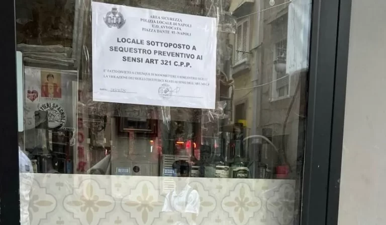 Vomero, Comune dà ultimatum a due locali in via Scarlatti per dehors illegali