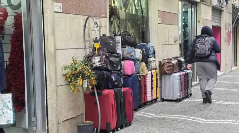 Castellammare: multe a sei esercenti per occupazione abusiva di suolo pubblico