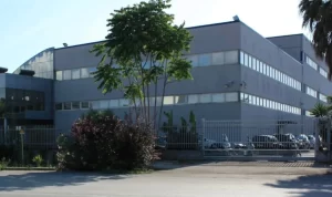 Harmont & Blaine avvia ristrutturazione a Caivano, a rischio 32 posti di lavoro