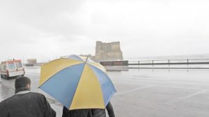 Allerta meteo prorogata in Campania, scende il livello a giallo per il maltempo