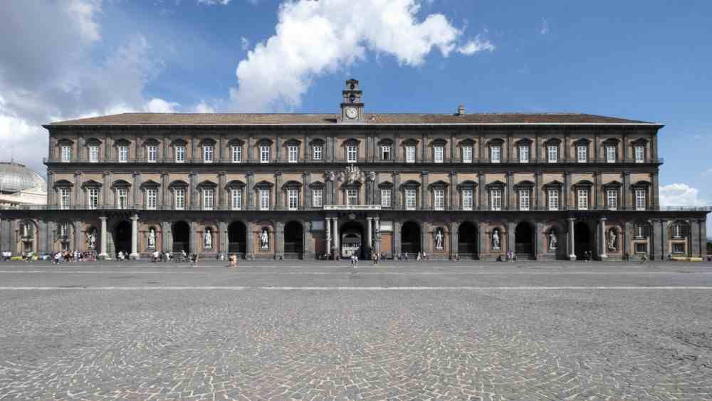 Napoli, quadruplicato investimento per riqualificare Piazza del Plebiscito