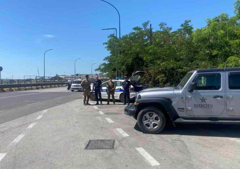 Casoria, blitz delle autorità: sequestrati 15 pannelli di amianto senza permessi
