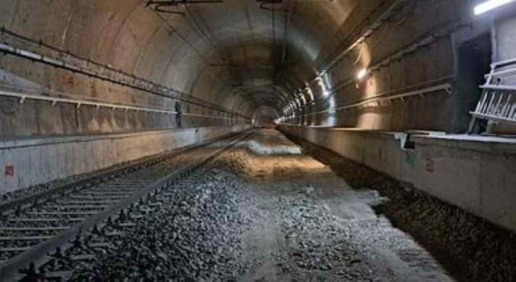 “Metro Linea 2 chiusa a Napoli, la Regione promette riapertura celere”