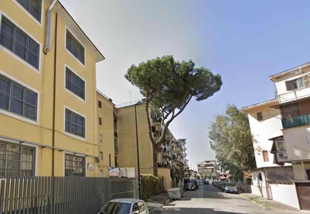 Miano, omicidio di un 21enne incensurato: agguato sotto casa nella notte