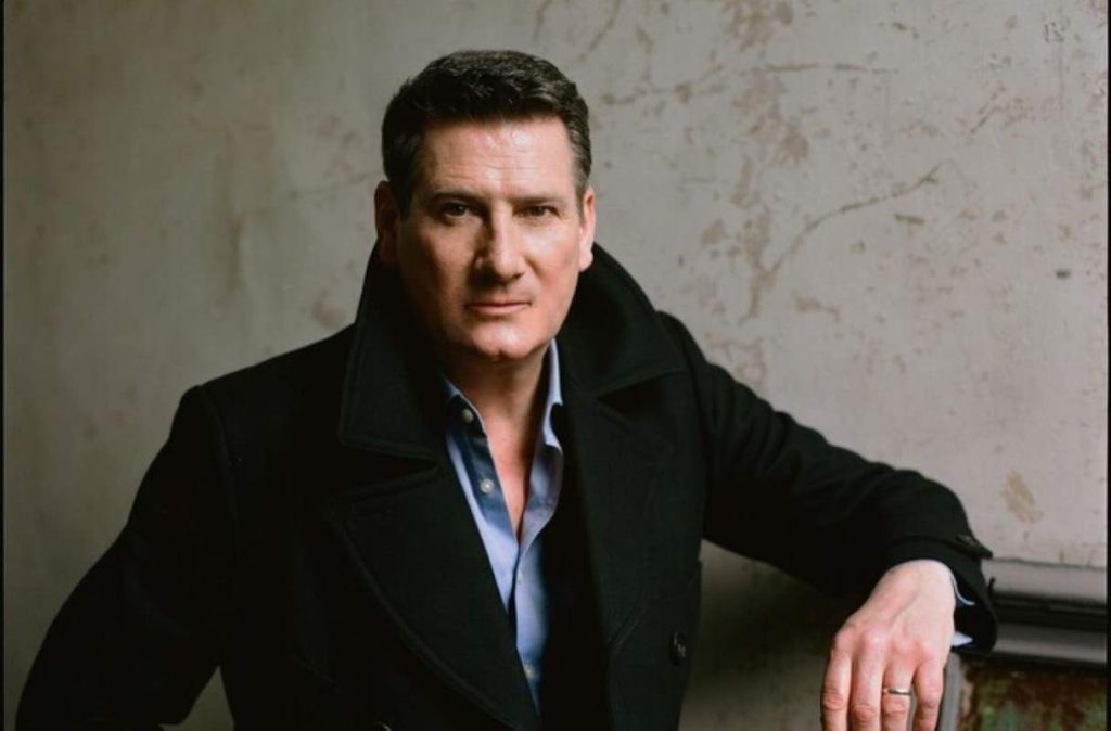 Tony Hadley al Mercadante: Napoli rivive gli anni ’80 in attesa dei Duran Duran