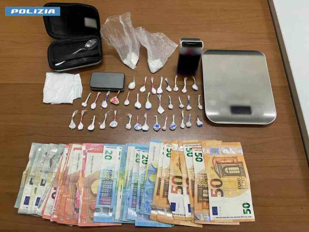 Casoria, 47enne arrestato per spaccio durante gli arresti domiciliari