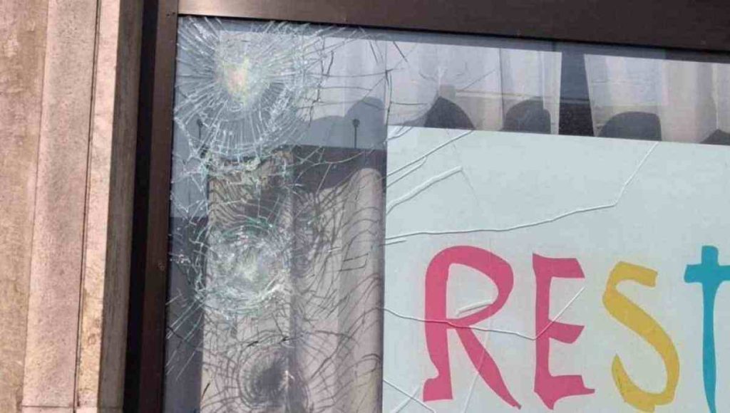 Rivendicazione vandalica sulla sede di Resta: il prefetto chiama alla difesa del territorio
