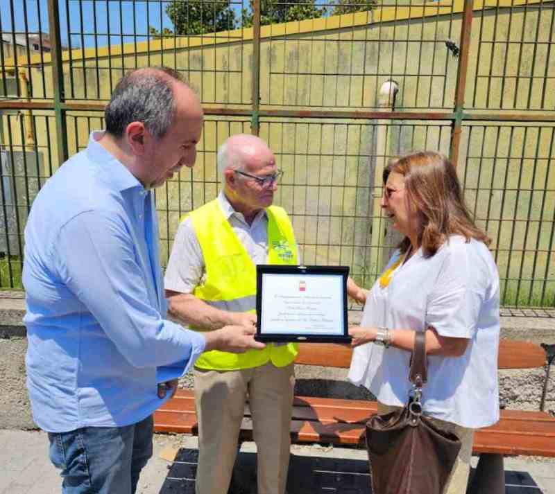 San Pietro a Patierno, rinnovate le panchine: riconoscimento per «Città Senza Periferie»