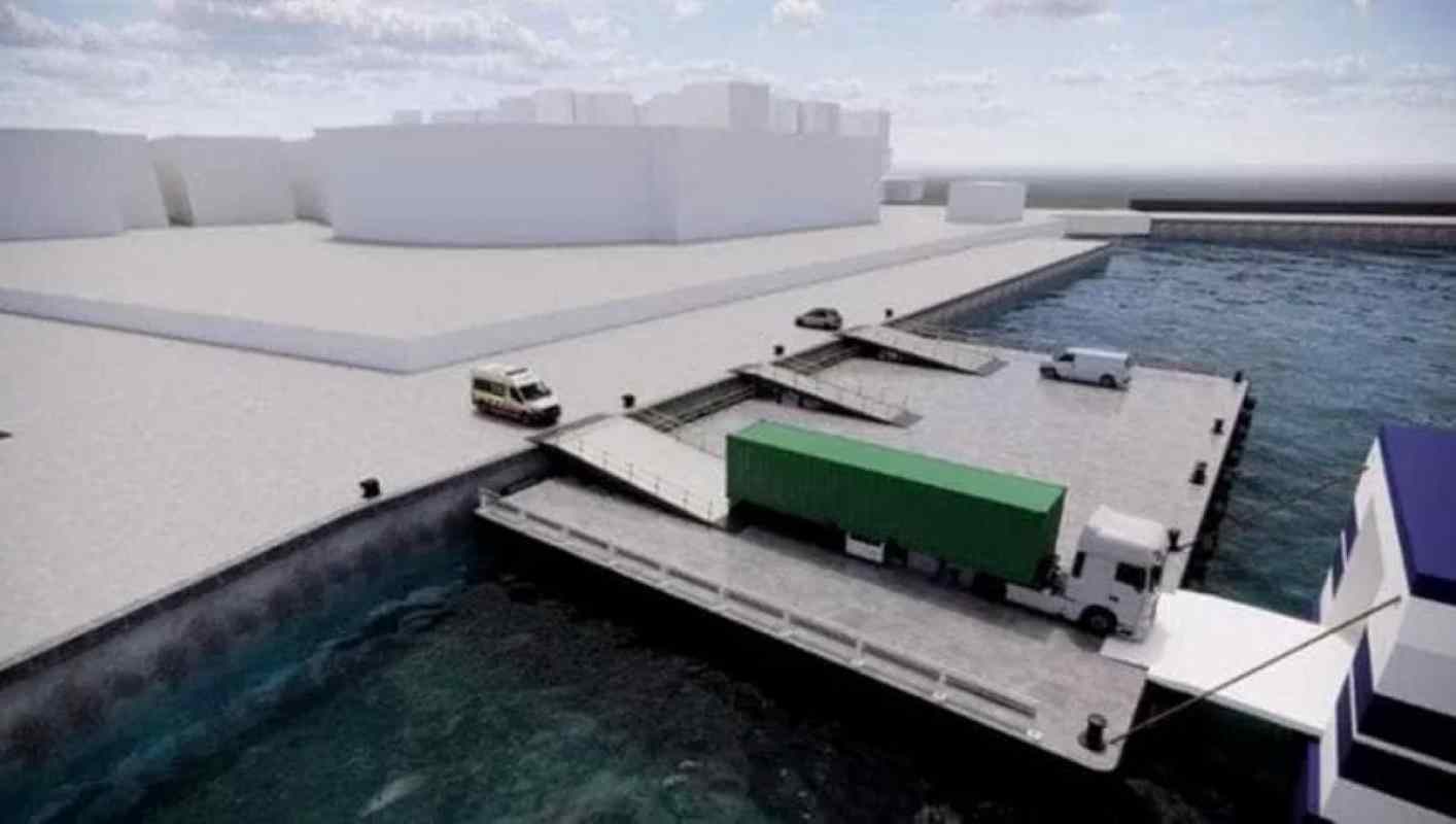 Pozzuoli, riavviati i lavori al porto dopo il dissequestro del pontone galleggiante