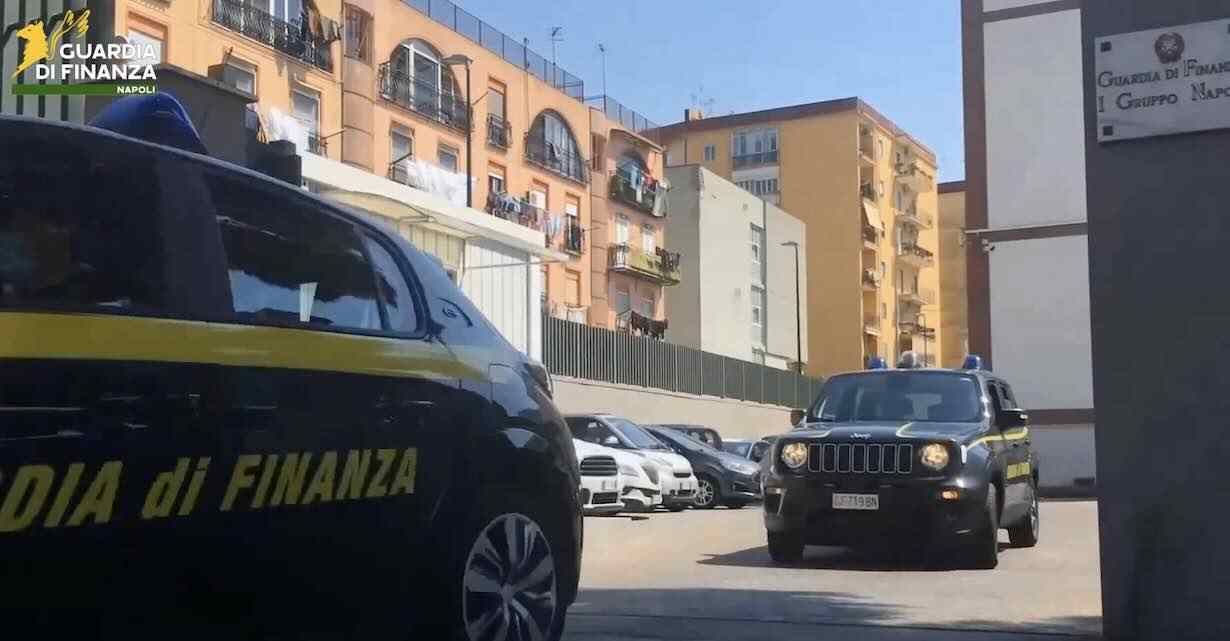 Campania, operazione della Guardia di Finanza: sequestrati beni per 450 milioni ai clan.