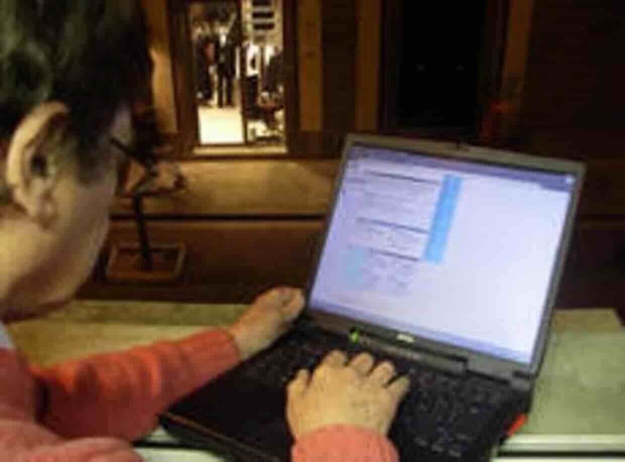 Commerciante di Casalnuovo arrestato per abusi su un minorenne di 12 anni