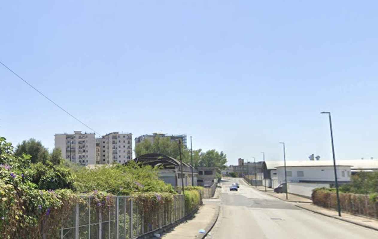 Barra, indagini aperte dopo il ferimento di una giovane: ipotesi femminicidio