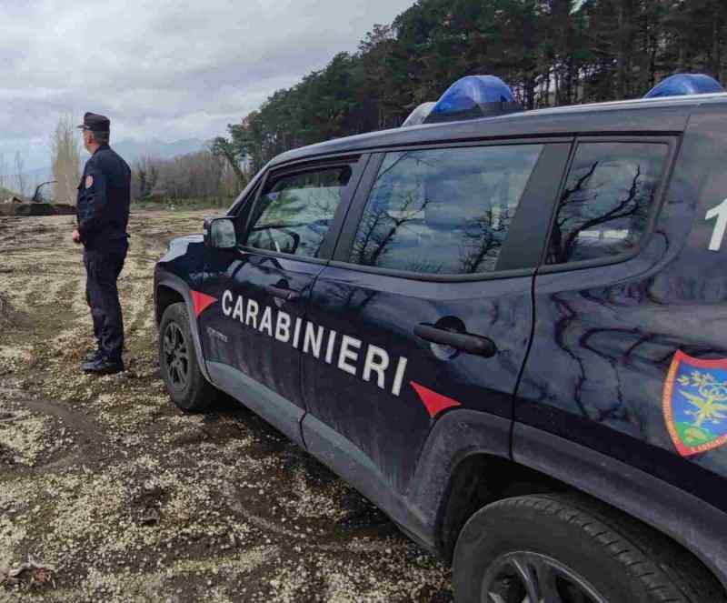 Acerra, operazione dei Carabinieri Forestali: 220 kg di alimenti sequestrati