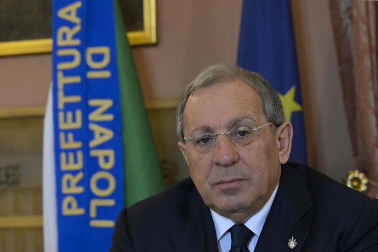 Napoli, la Prefettura intensifica i controlli: 161 divieti di detenzione in sei mesi