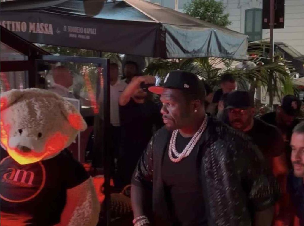 Napoli, 50 Cent cena al ristorante El Sombrero prima del concerto allo Stadio Maradona