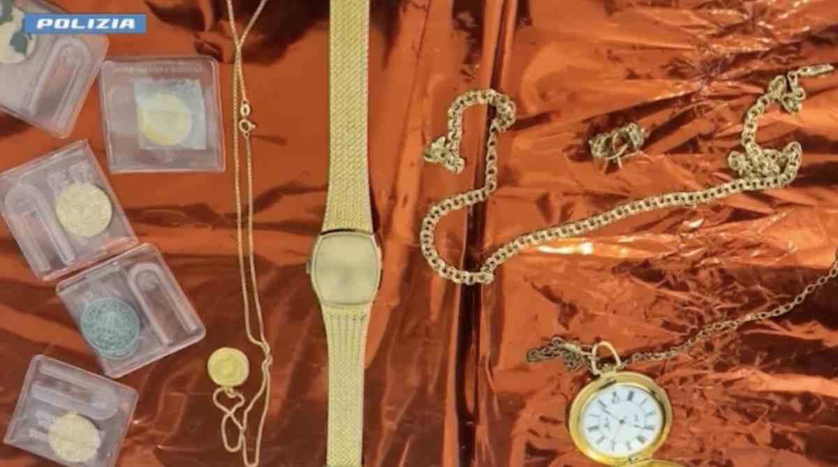 Napoli, smantellata banda di truffatori: oltre mezzo milione di euro sottratti agli anziani